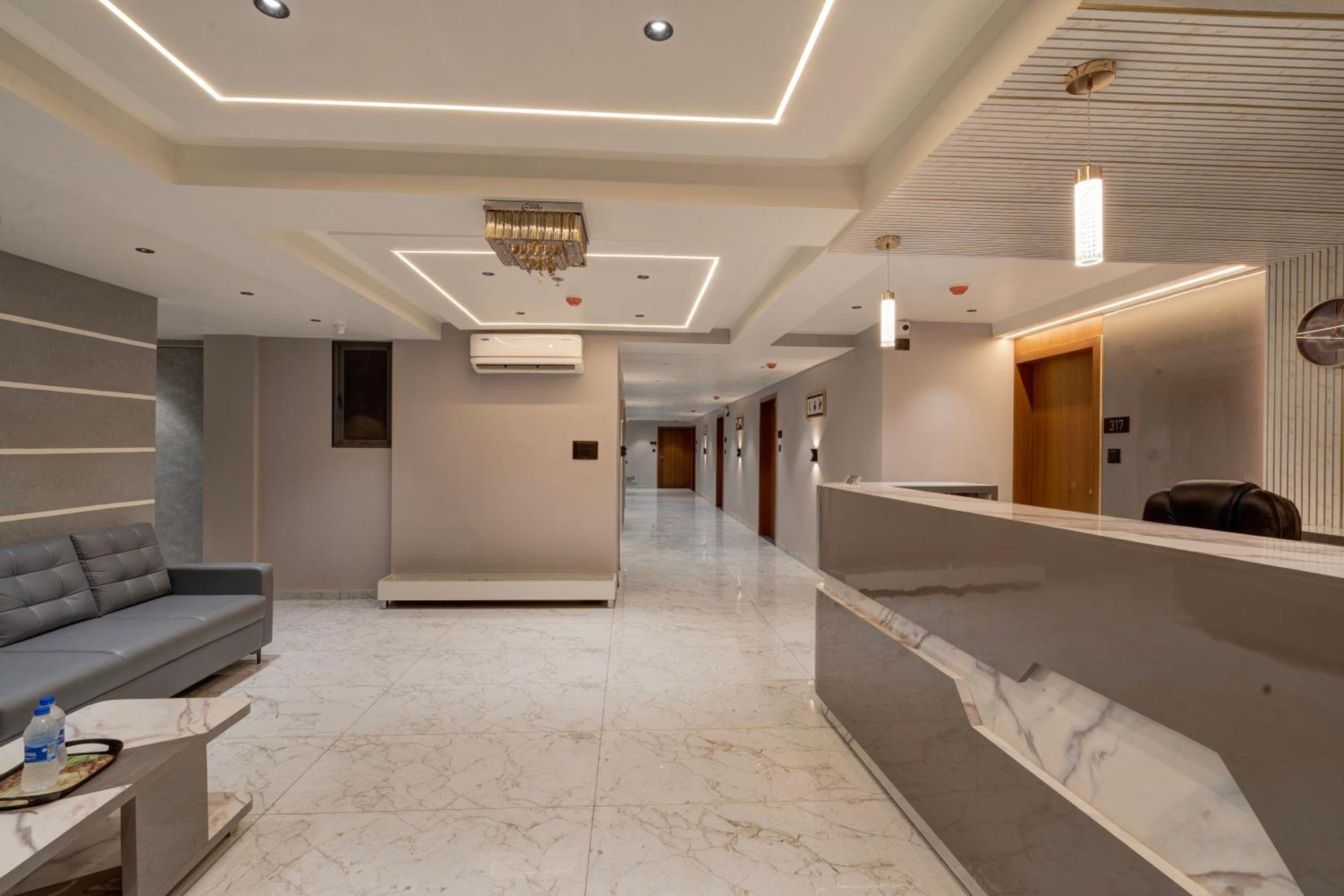 Hotel Shrimad Villa Gandhinagar Eksteriør billede