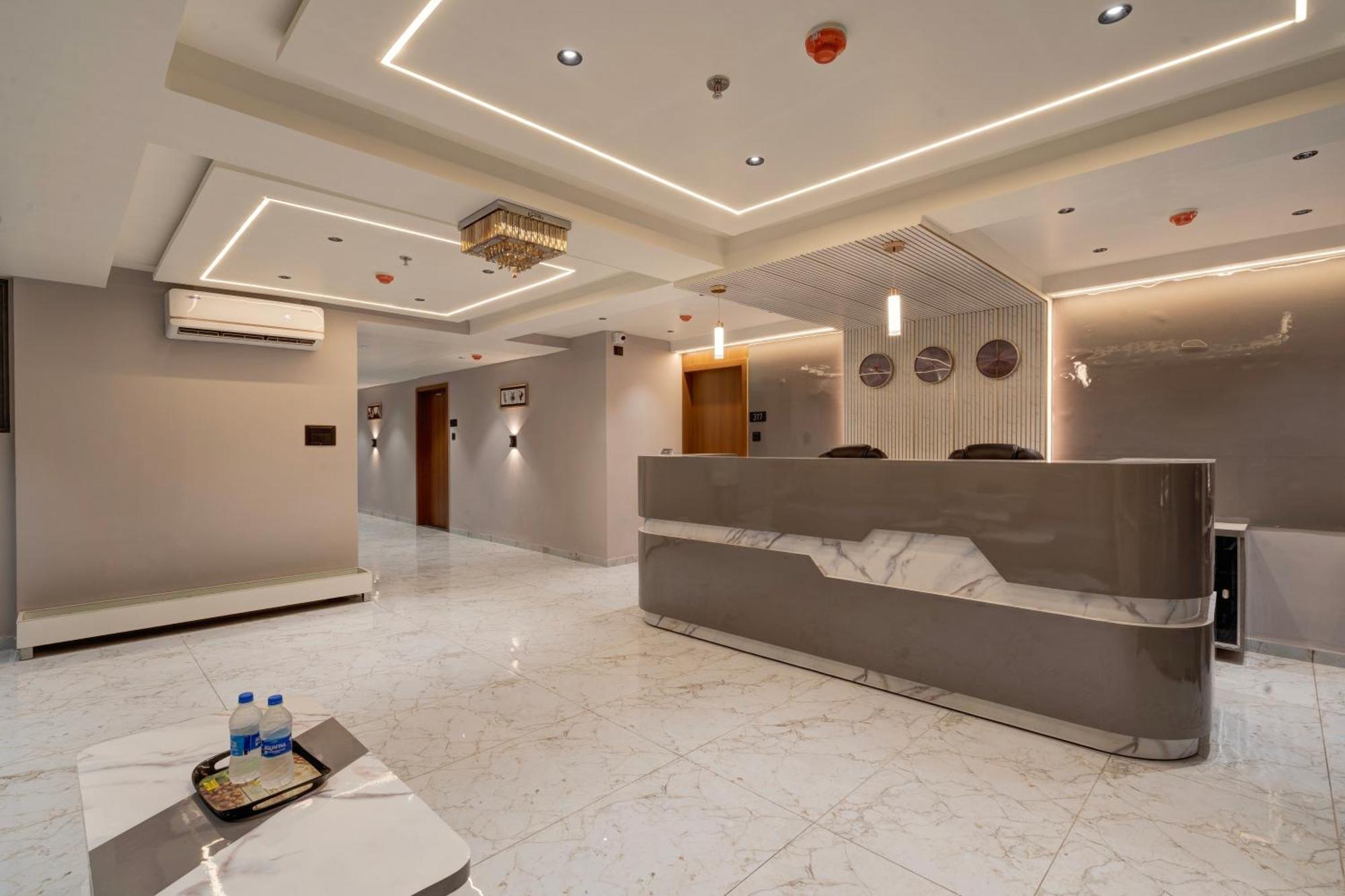Hotel Shrimad Villa Gandhinagar Eksteriør billede