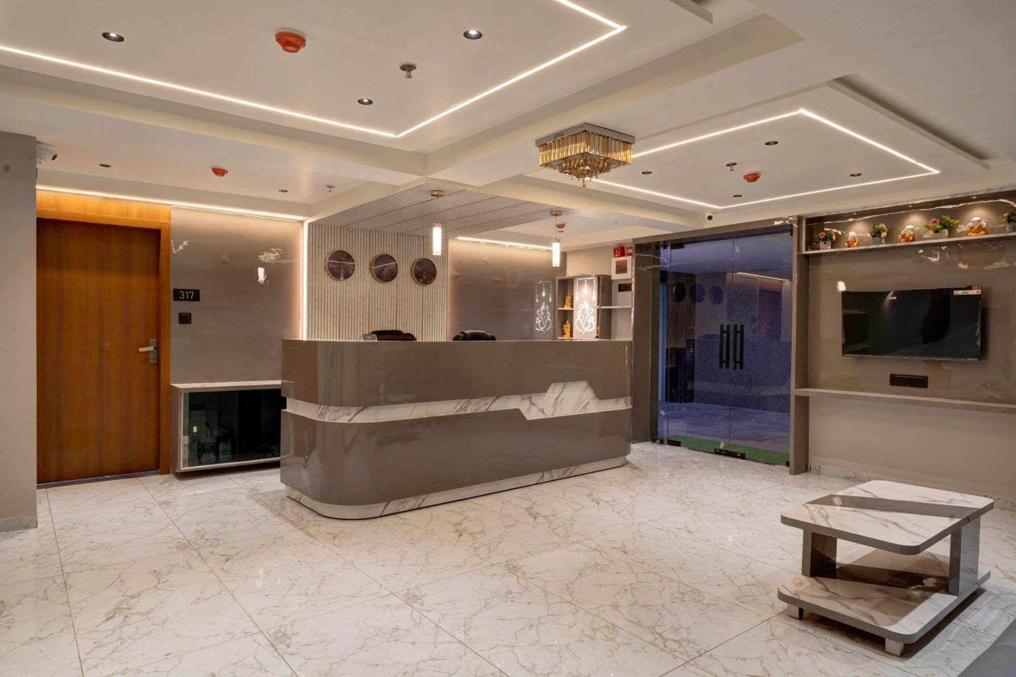 Hotel Shrimad Villa Gandhinagar Eksteriør billede